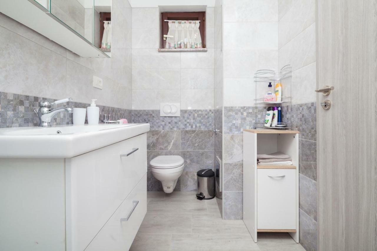New brend app Matija Appartement Pinezici  Buitenkant foto